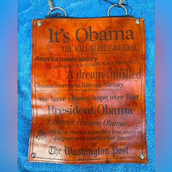 OBAMA PRINTED WALL STREET JOURNAL Genuine leather bag by ARMANDO JAVIER - Picture 5 of 11